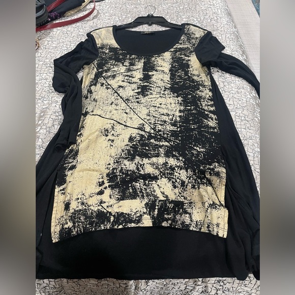 NWOT long shirt - Picture 1 of 1